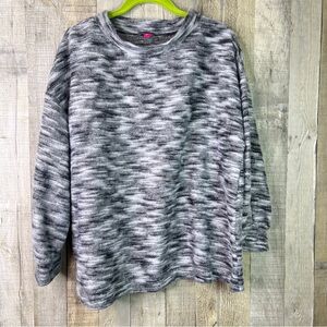 Vince Camuto 1X Variegated Black White Gray Bubble Sleeve Gray Knit Swea…